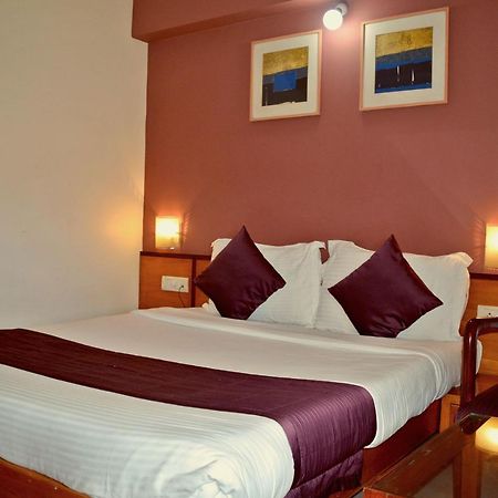 Sukh Hotel Mumbai Dış mekan fotoğraf