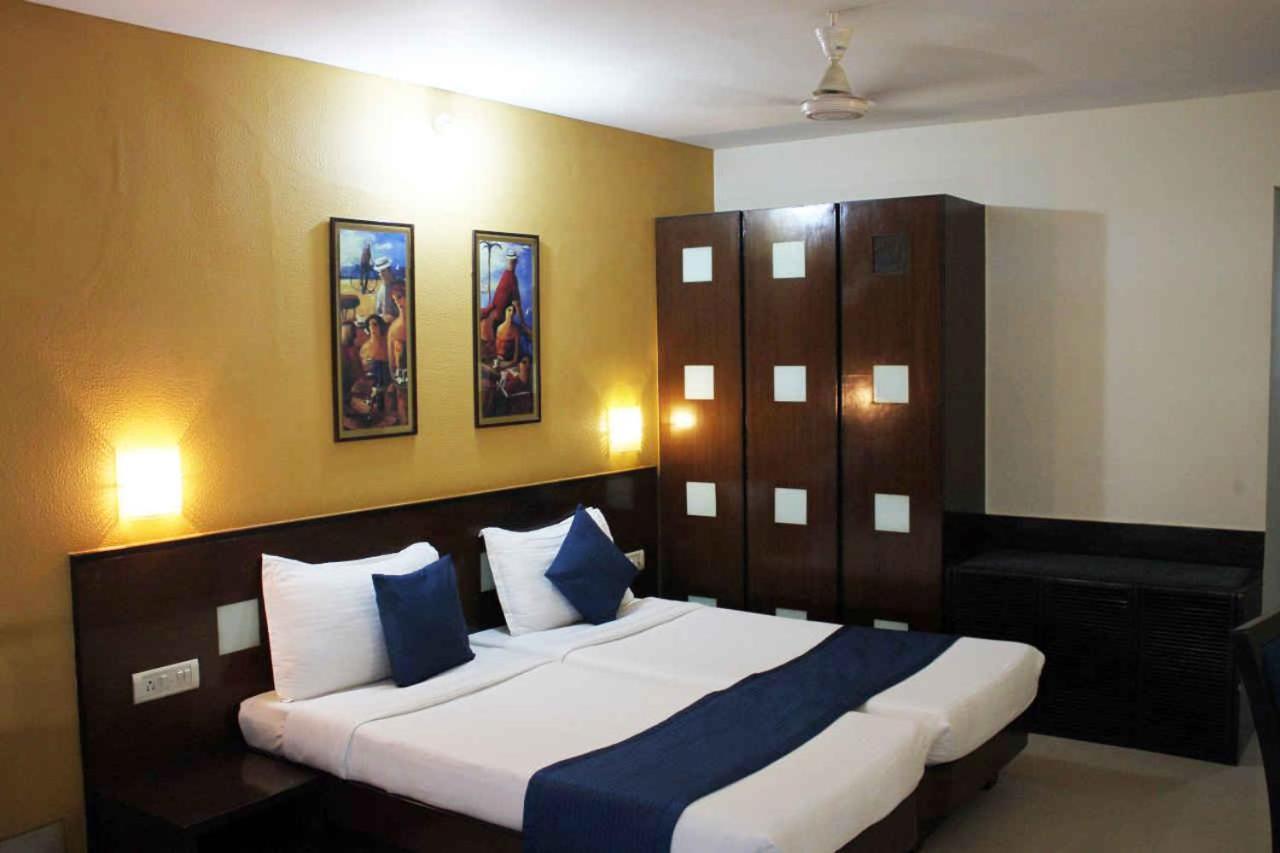 Sukh Hotel Mumbai Dış mekan fotoğraf