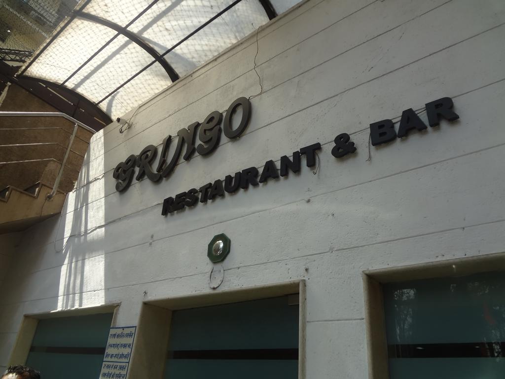Sukh Hotel Mumbai Dış mekan fotoğraf