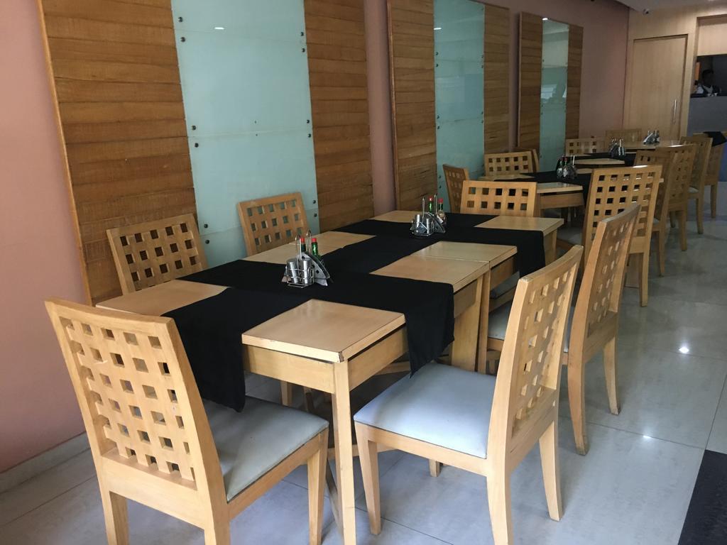 Sukh Hotel Mumbai Dış mekan fotoğraf