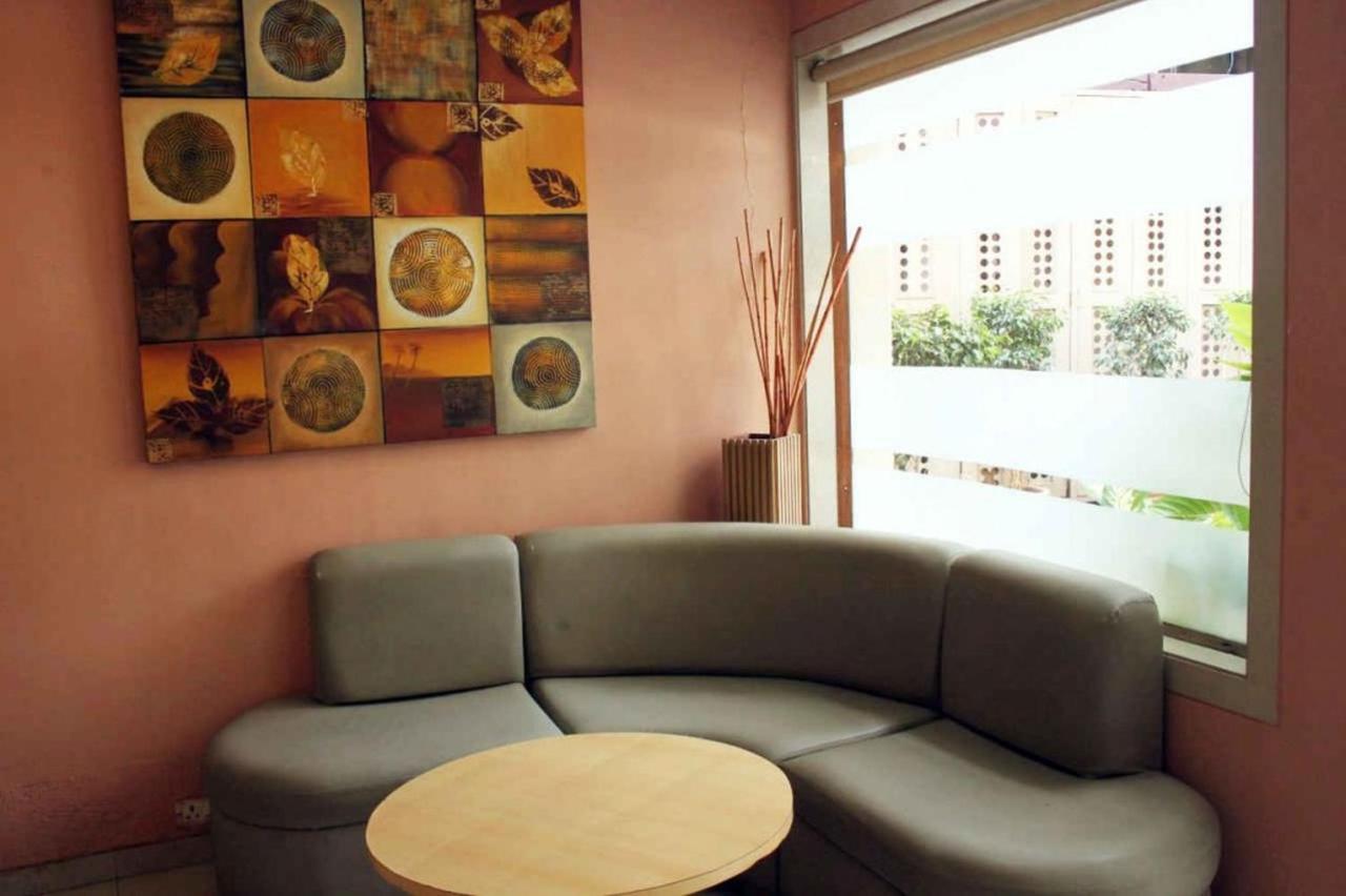 Sukh Hotel Mumbai Dış mekan fotoğraf