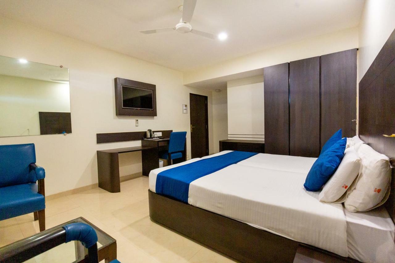 Sukh Hotel Mumbai Dış mekan fotoğraf