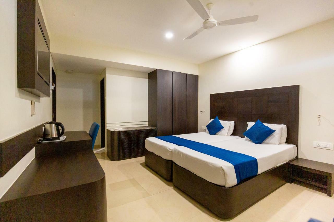 Sukh Hotel Mumbai Dış mekan fotoğraf