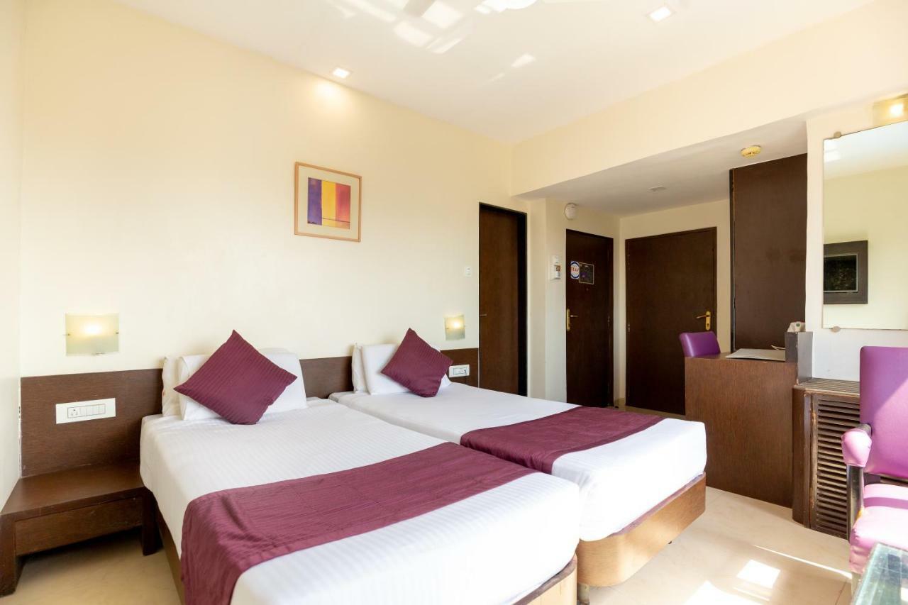 Sukh Hotel Mumbai Dış mekan fotoğraf