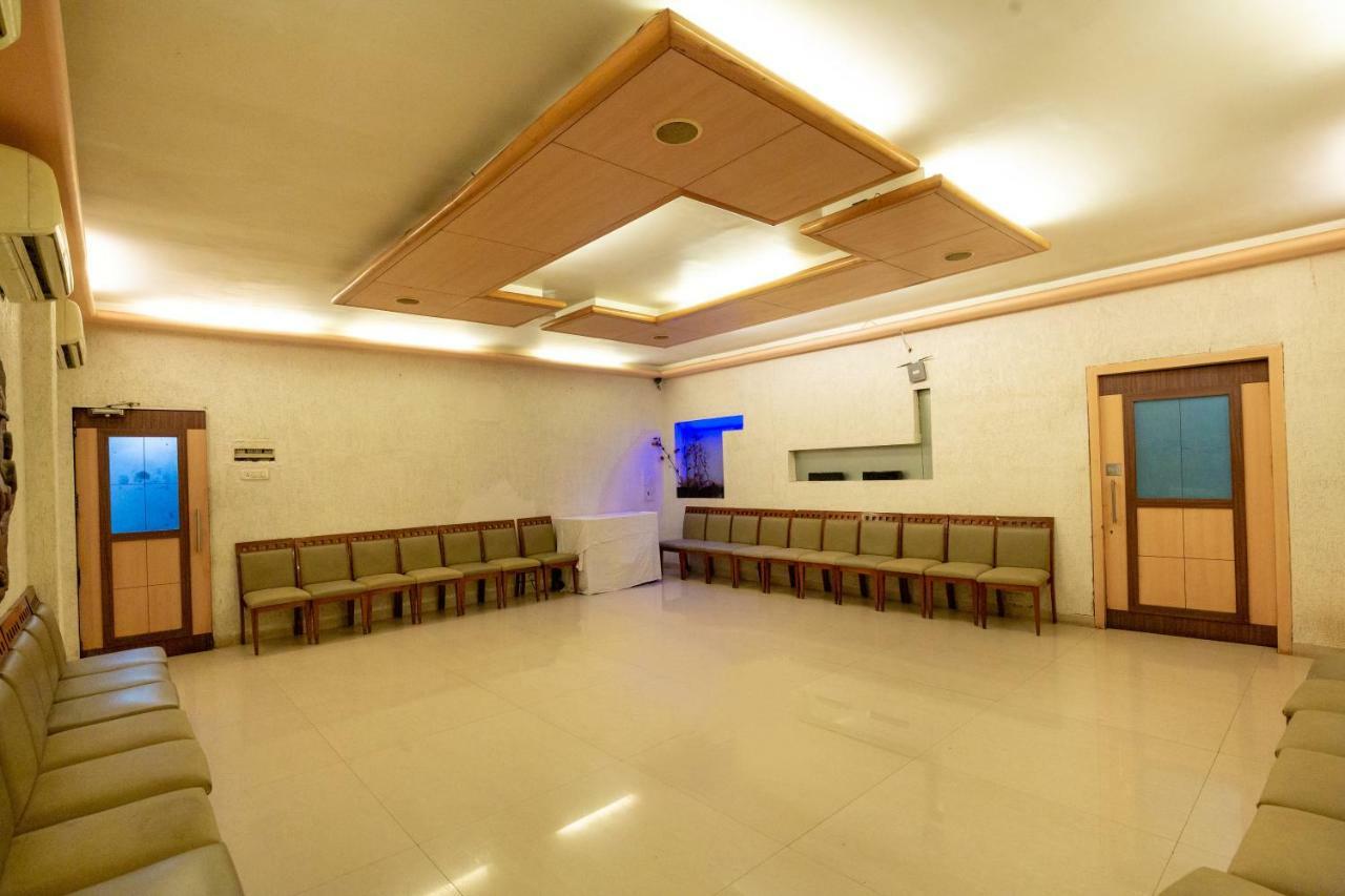 Sukh Hotel Mumbai Dış mekan fotoğraf