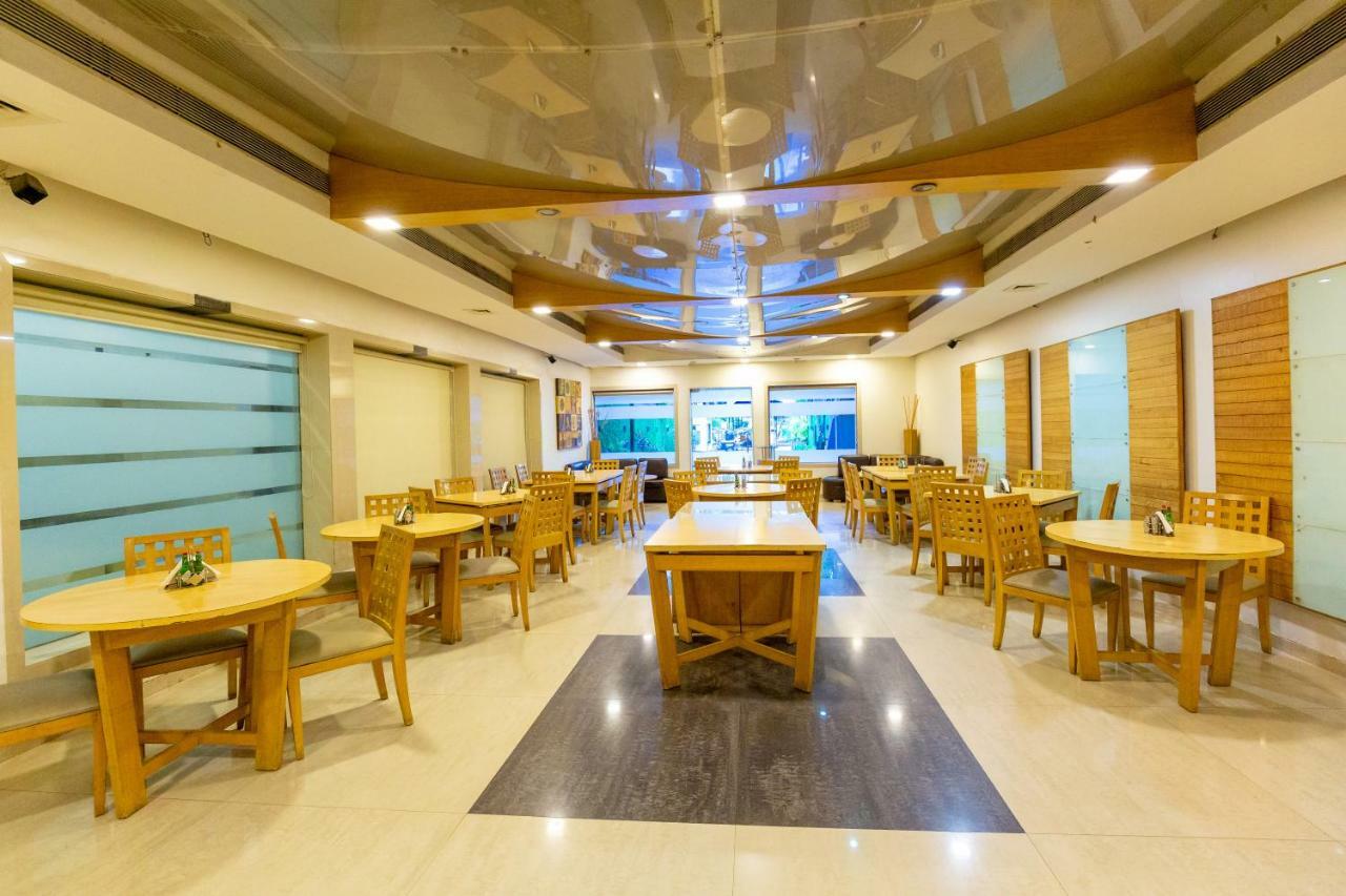 Sukh Hotel Mumbai Dış mekan fotoğraf