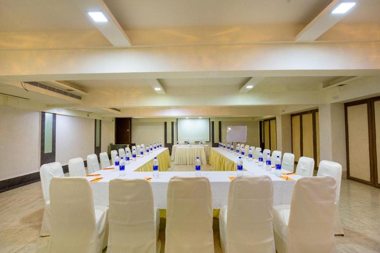 Sukh Hotel Mumbai Dış mekan fotoğraf
