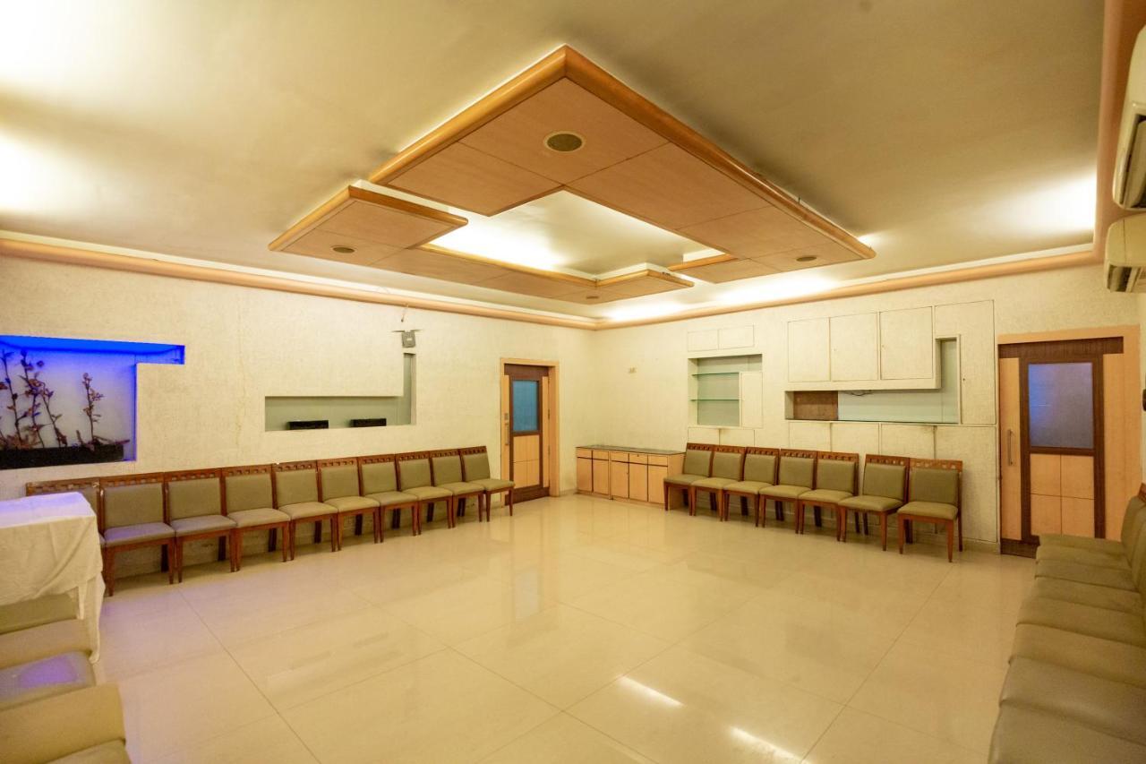 Sukh Hotel Mumbai Dış mekan fotoğraf