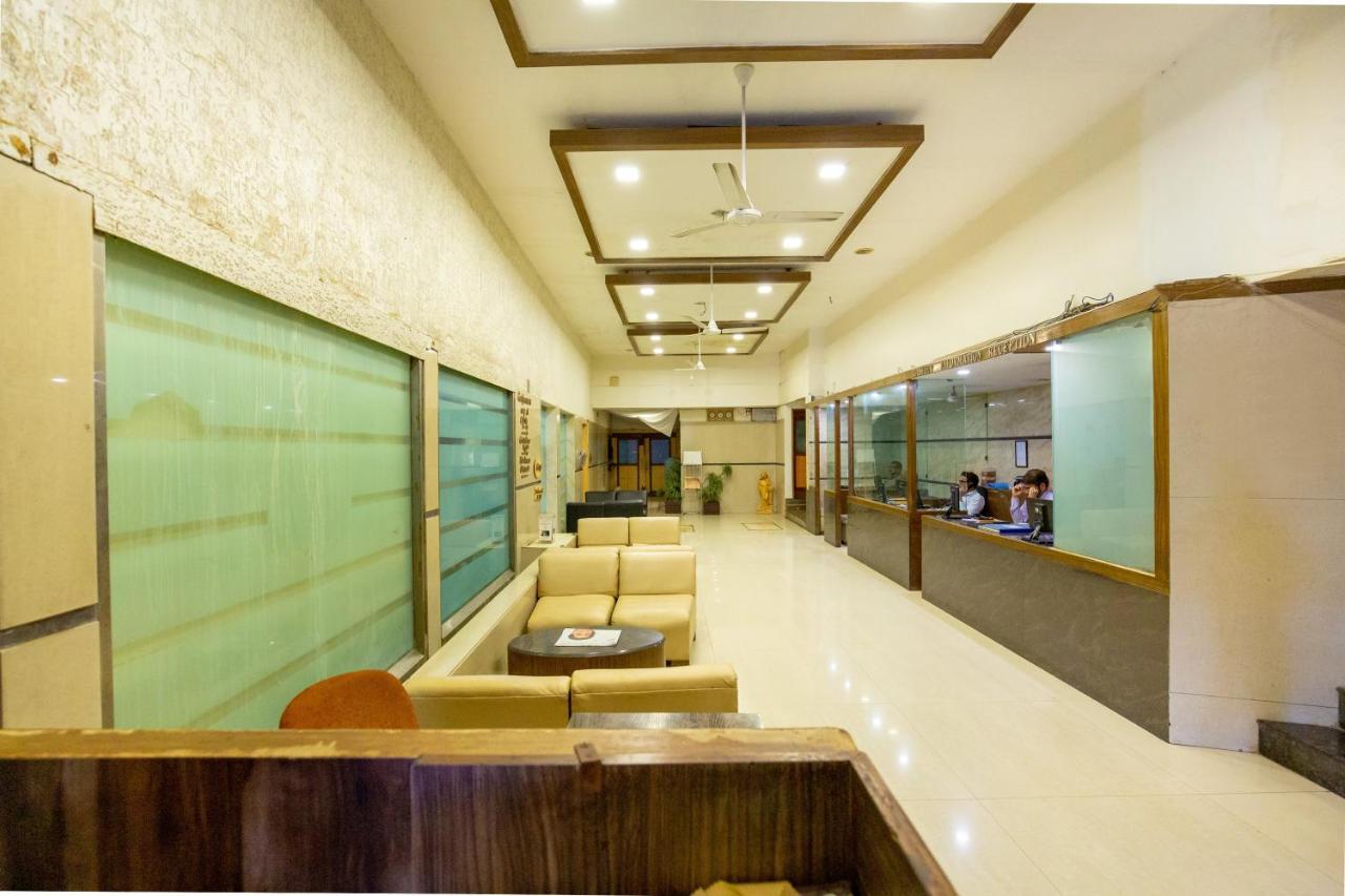 Sukh Hotel Mumbai Dış mekan fotoğraf
